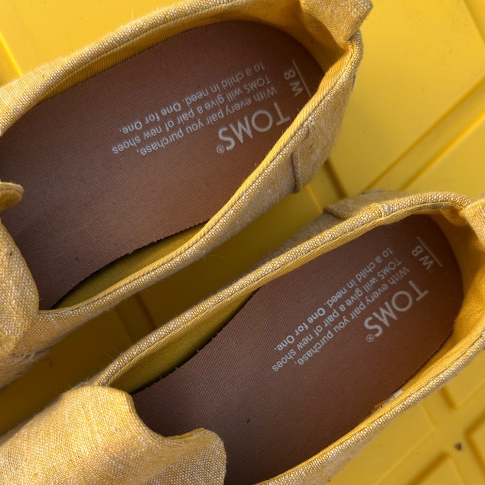 Toms Women's Light Yellow Espadrilles - Picture 5 of 16